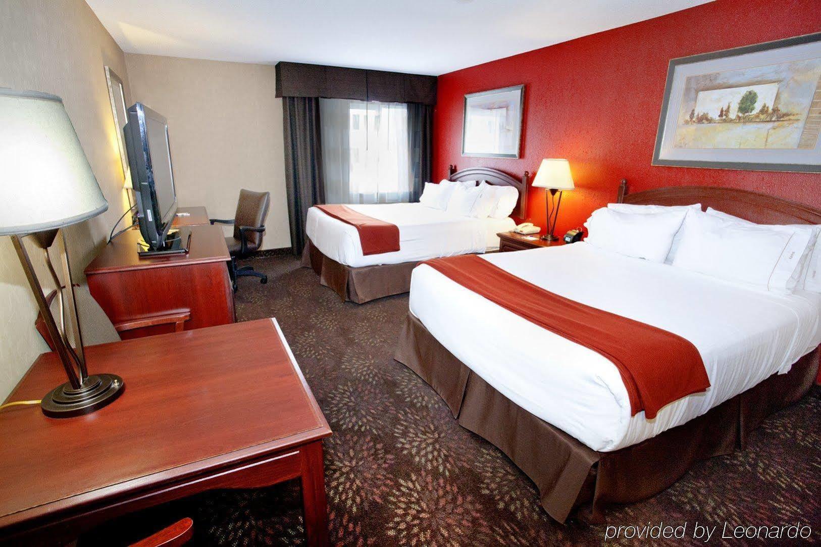 Holiday Inn Express Jamestown By Ihg Екстер'єр фото
